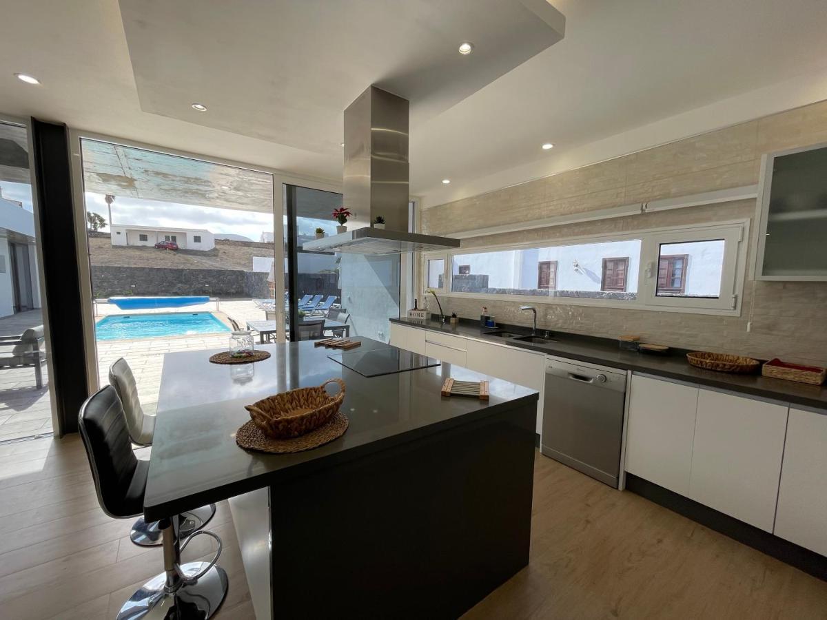 Eslanzarote Eco Villa Tony, Heated Pool, Jacuzzi, Sat Tv, Super Wifi La Costa Buitenkant foto