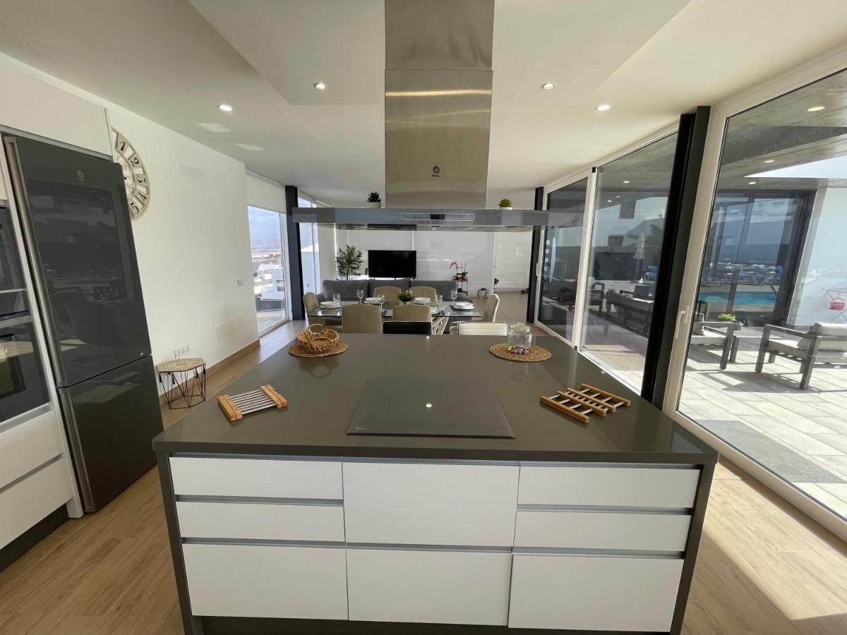 Eslanzarote Eco Villa Tony, Heated Pool, Jacuzzi, Sat Tv, Super Wifi La Costa Buitenkant foto